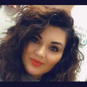 Meet your Posher, Christy